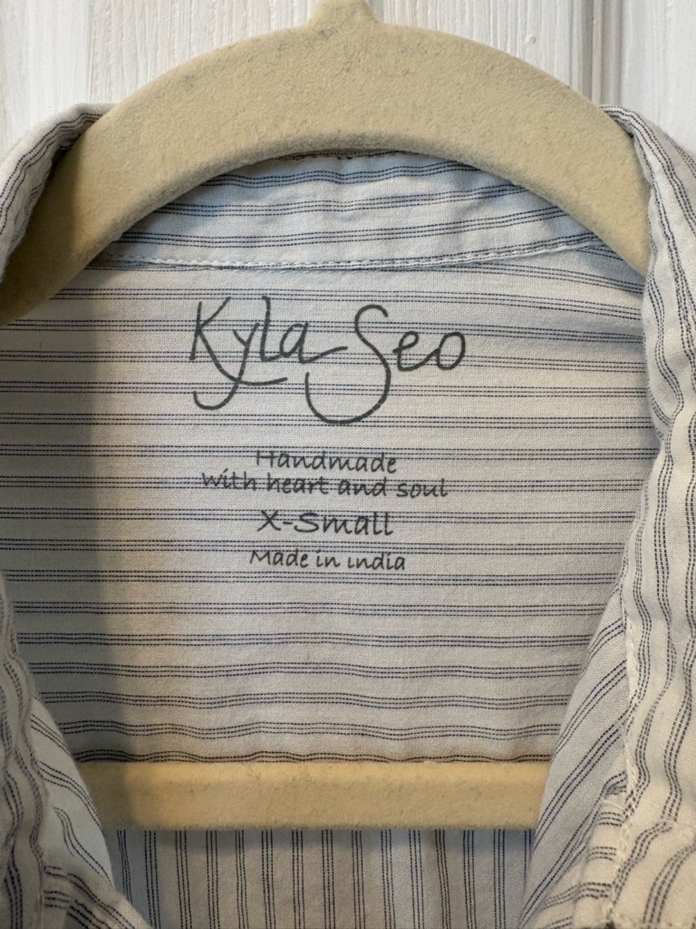 Kyla Sea Women's Blue Stripe Embroidered Button-Down Shirt - Picture 6 of 11